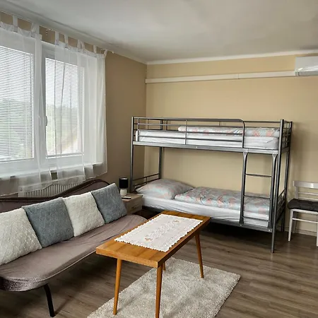 U Vrbu Rum i privatbostad Vrbovec