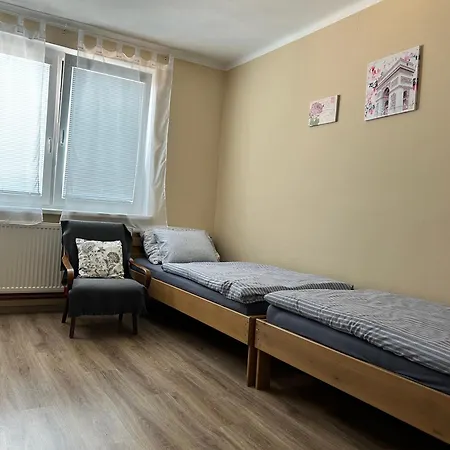 U Vrbu Rum i privatbostad Vrbovec
